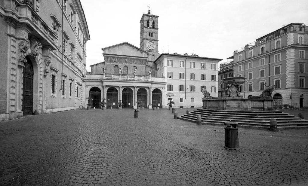La Casa Di Emma A Trastevere โรม ภายนอก รูปภาพ